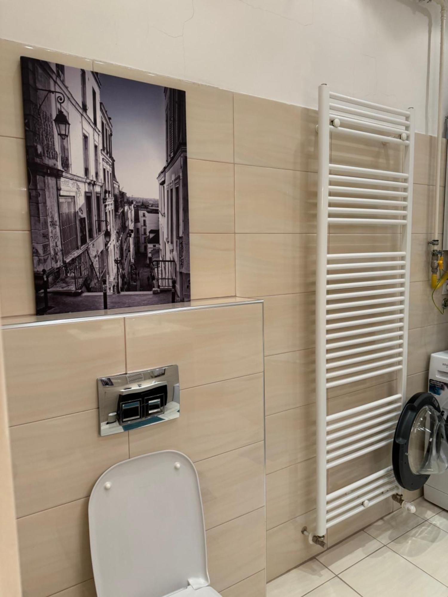 Stylish Apartment by the Vígszínház Theater Budapest Exterior foto